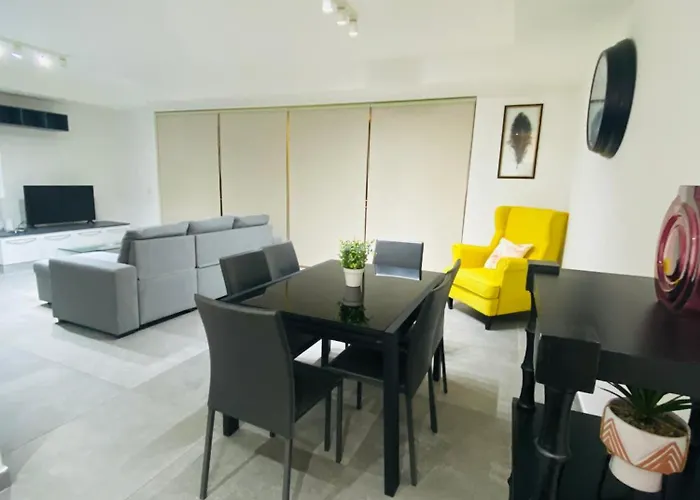 Appartamento Seaview & Seafront- 9, 49 Tigne Point Mansions Sliema