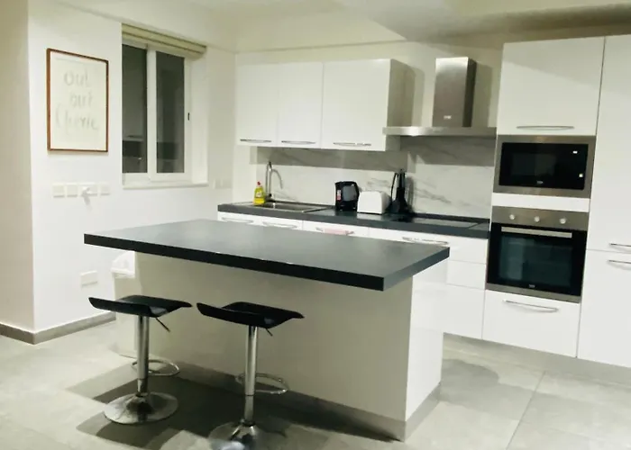 Seaview & Seafront- 9, 49 Tigne Point Mansions *