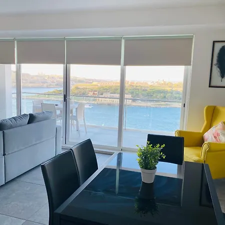 Seaview 9 * Sliema