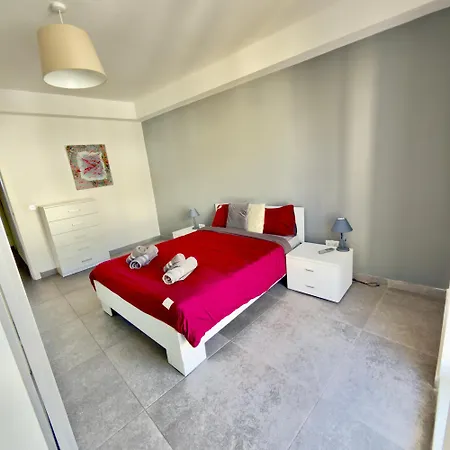 Seaview & Seafront- 9, 49 Tigne Point Mansions * スリーマ