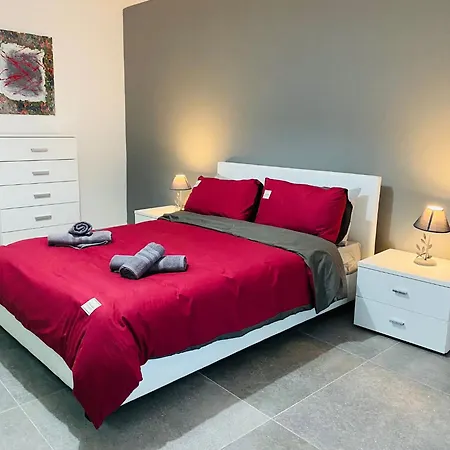 Seaview & Seafront- 9, 49 Tigne Point Mansions Appartement *